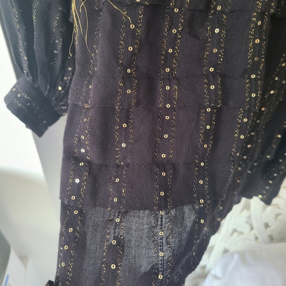 Tunic - Picture 4 of 5